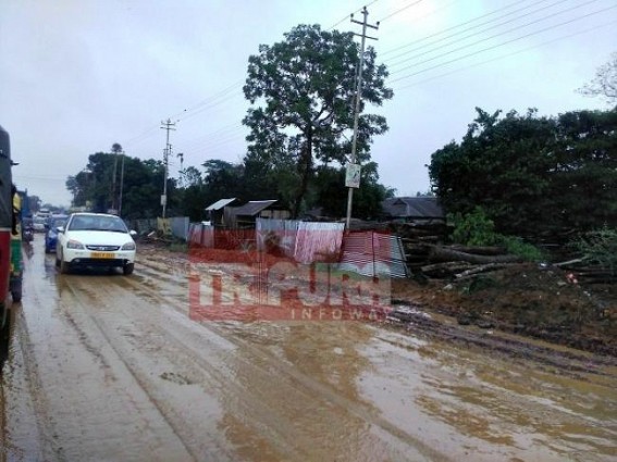 Unseasonal rain disrupts Tripura's Life Lines : National Highway turning dangerous due to ongoing double-lane project, thousand vehicles stranding at Suryamani Nagar 